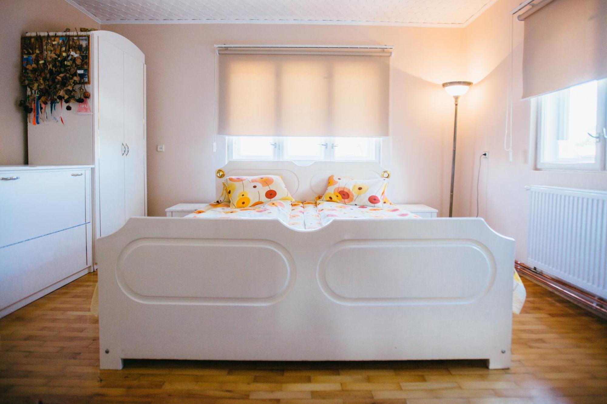 Hotel Gyoengyvirag Panzio Lupeni  Exteriér fotografie